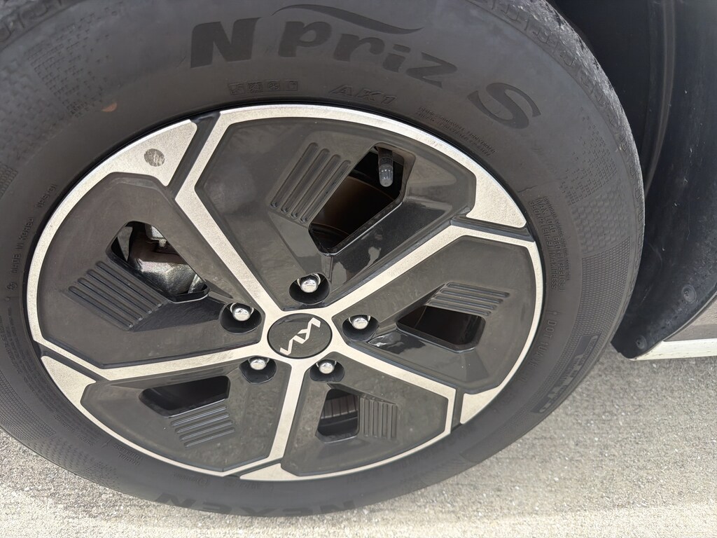 Certified 2023 Kia Niro SX SUV