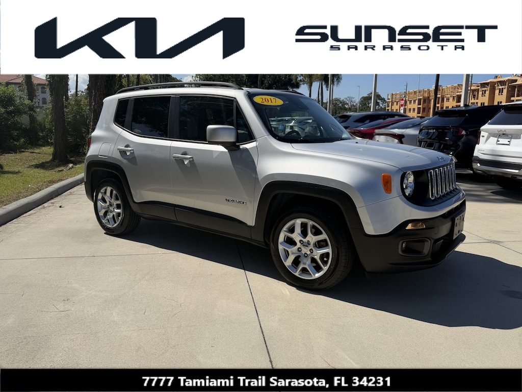 Used 2017 Jeep Renegade Latitude FWD SUV