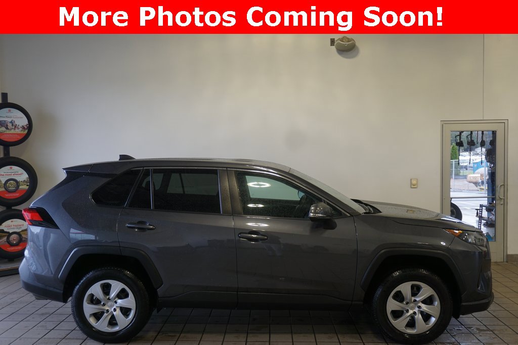 Used 2022 Toyota RAV4 LE with VIN 2T3G1RFV3NC280858 for sale in Kansas City