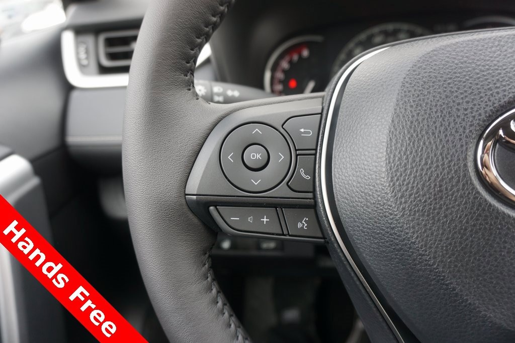 New 2025 Toyota RAV4 XLE XLE AWD SUV