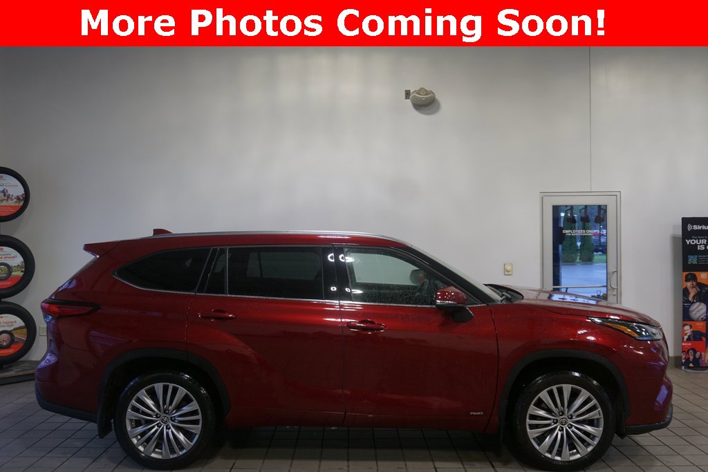 2023 Toyota Highlander Hybrid Platinum photo 2