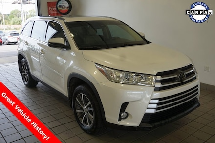 2019 Toyota Highlander XLE V6 SUV