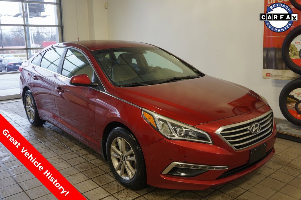 2015 Hyundai Sonata SE's photo