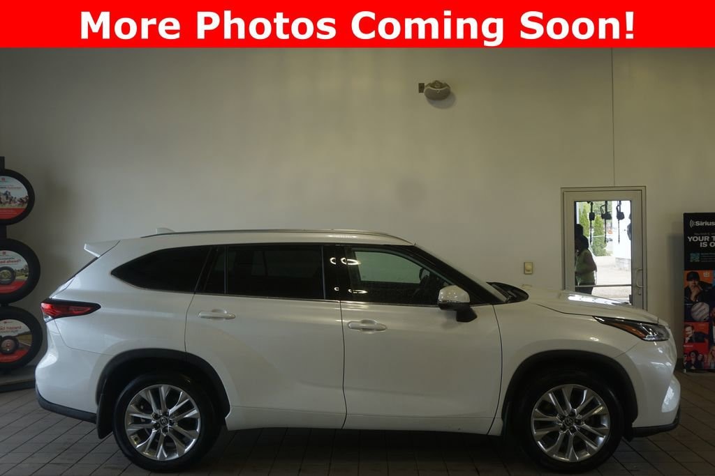 Used 2023 Toyota Highlander Limited SUV