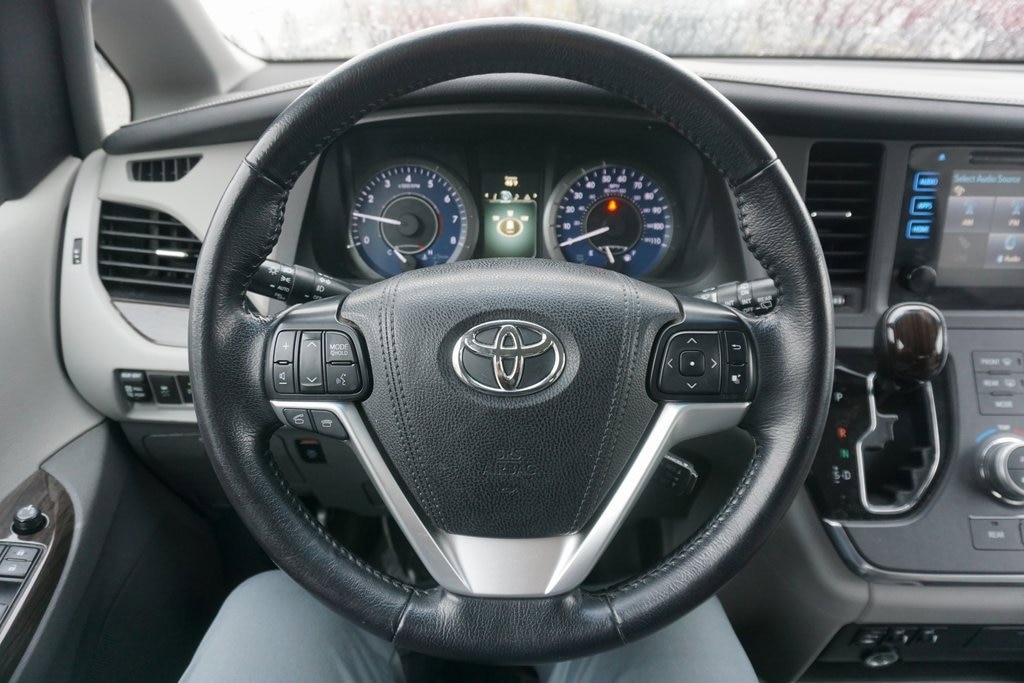 Used 2015 Toyota Sienna XLE Van