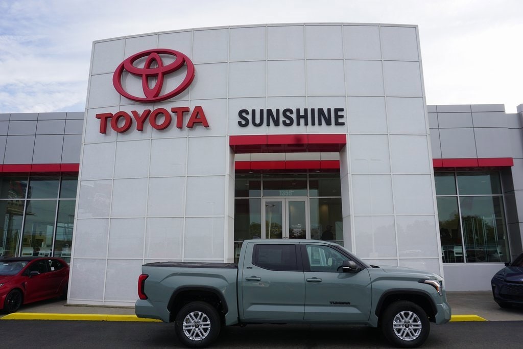 New 2026 Toyota Tundra SR5 SR5 CREWMAX 5.5