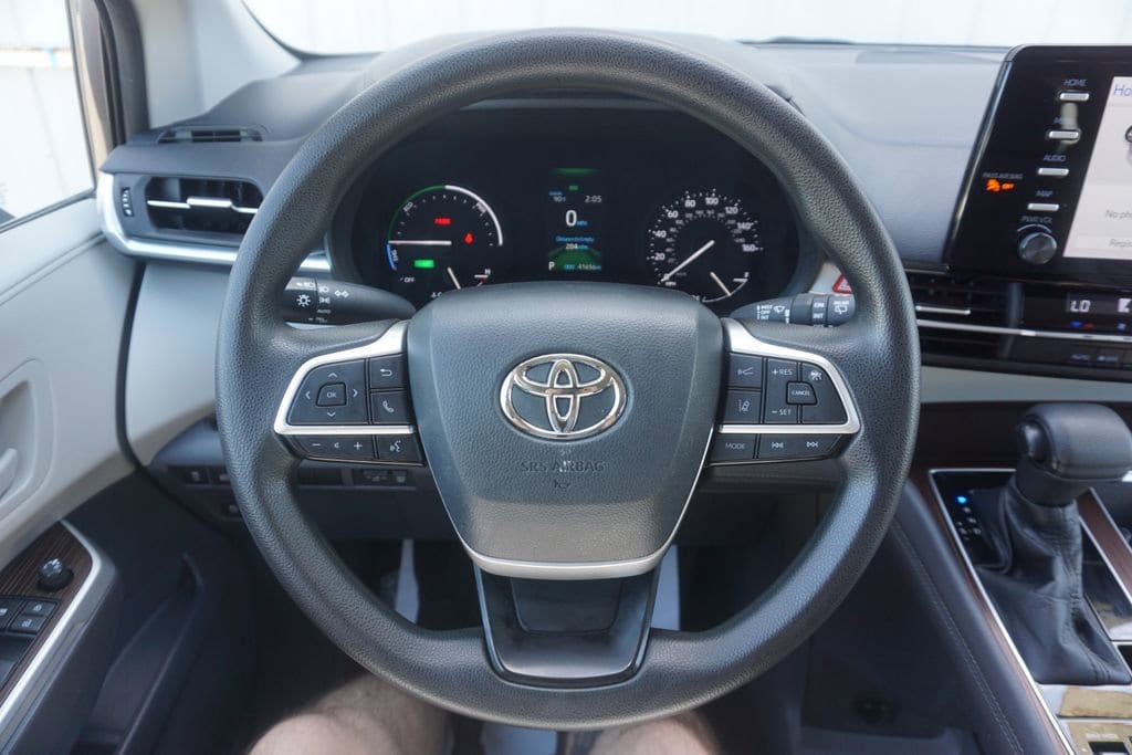 Certified 2021 Toyota Sienna LE 8 Passenger Van