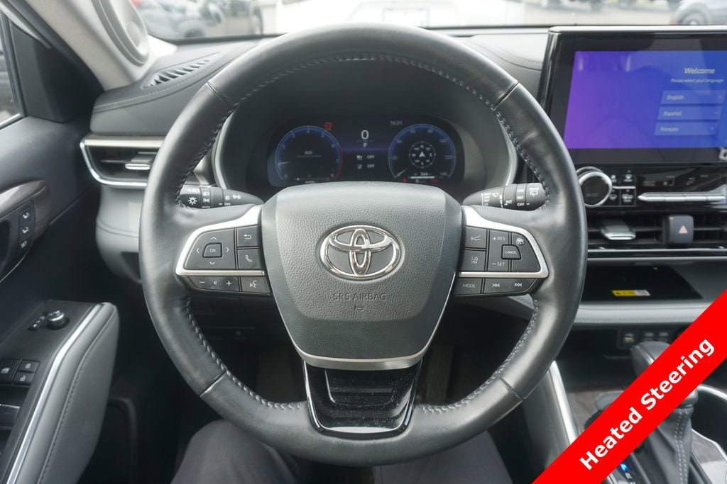 Used 2023 Toyota Highlander Limited SUV