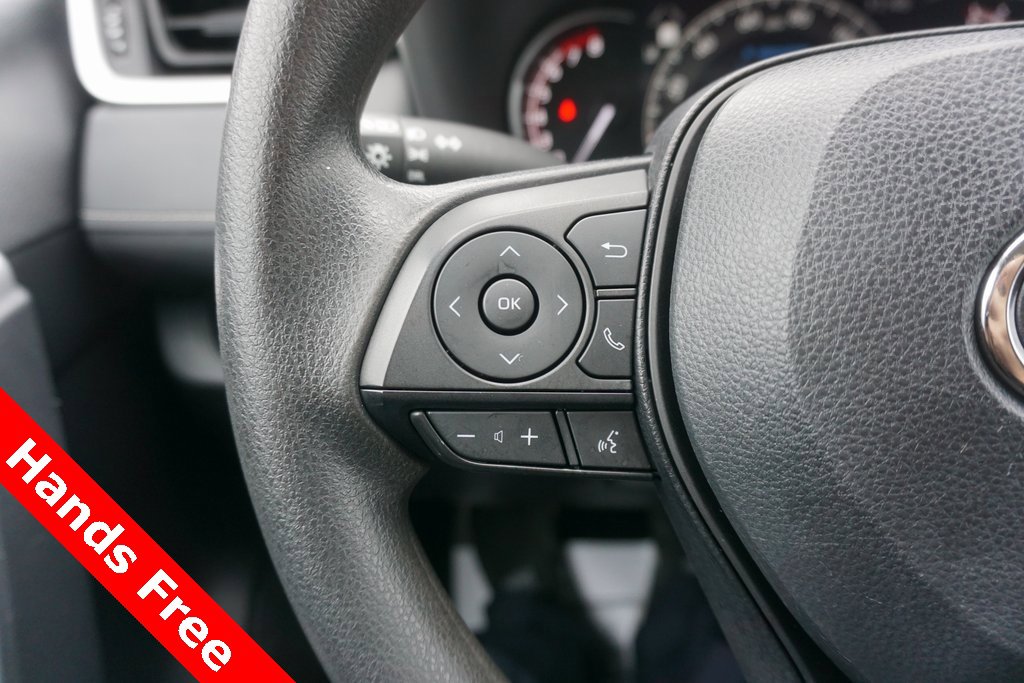 2024 Toyota RAV4 LE photo 4