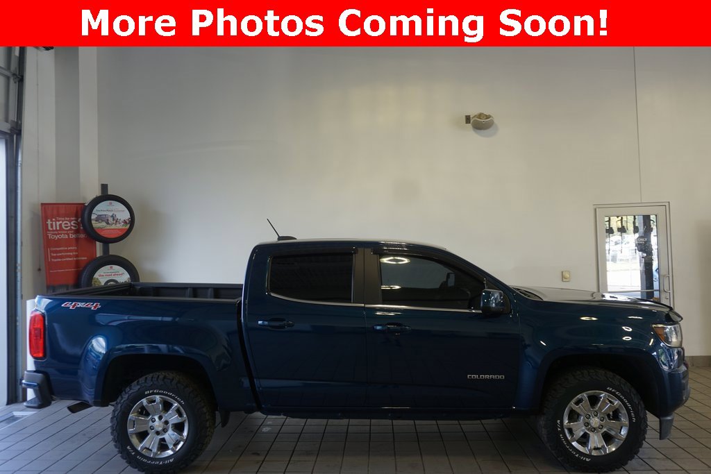 2019 Chevrolet Colorado LT photo 2