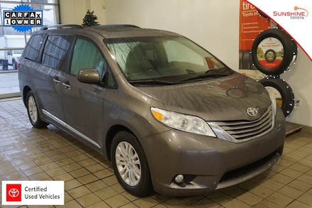 2017 Toyota Sienna XLE 8 Passenger Van Passenger Van