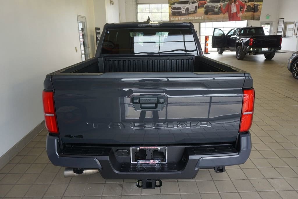 2025 Toyota Tacoma TRD Off Road - Photo 14