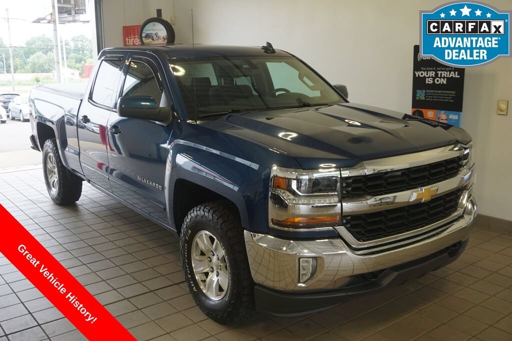 Used 2017 Chevrolet Silverado 1500 LT w/1LT Truck Double Cab