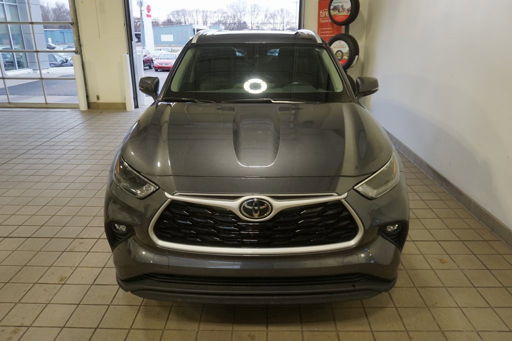 2023 Toyota Highlander XLE photo 3