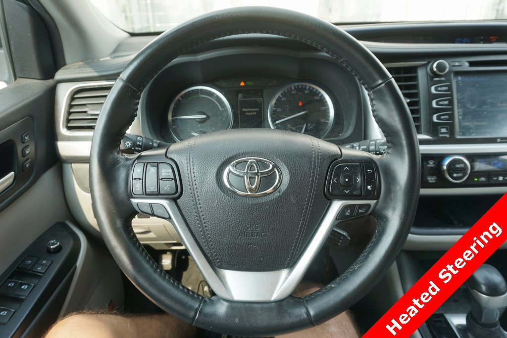 2019 Toyota Highlander Hybrid Limited Platinum photo 3