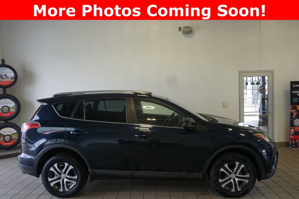 Used 2018 Toyota RAV4 LE with VIN JTMBFREV0JD243026 for sale in Springfield, MI