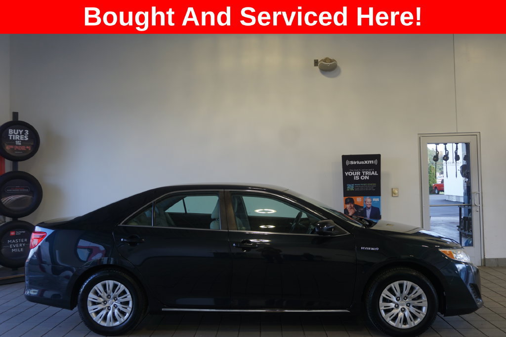 Used 2014 Toyota Camry LE Hybrid with VIN 4T1BD1FK4EU101131 for sale in Springfield, MI