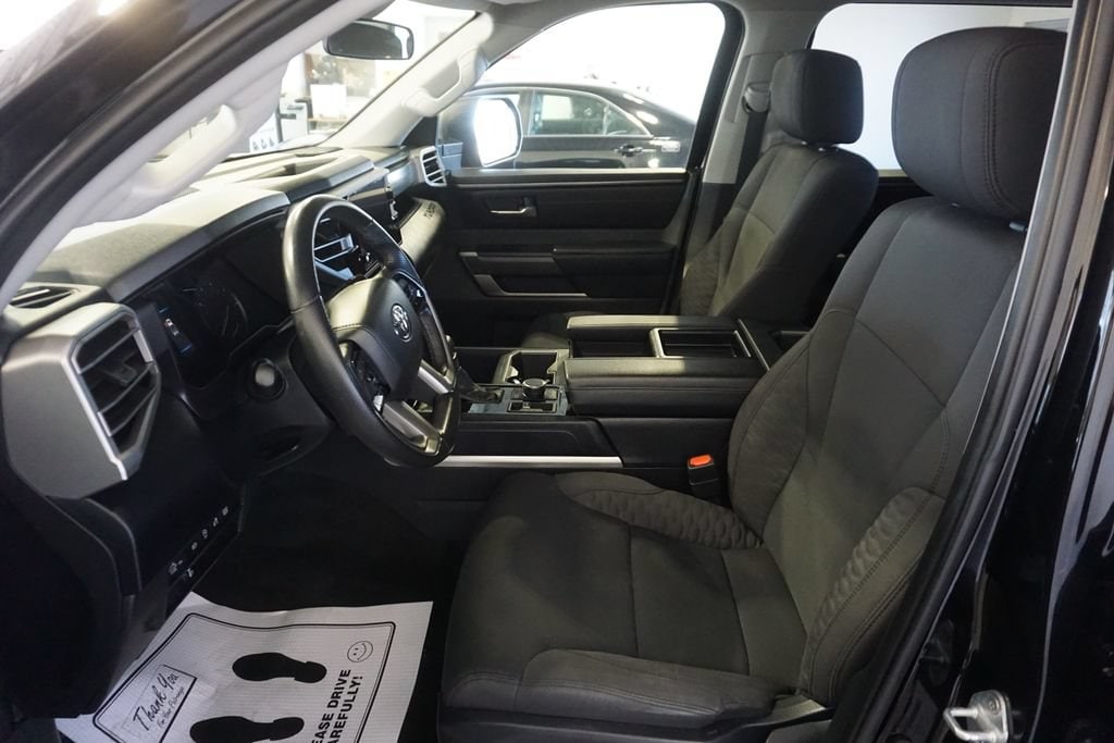 2024 Toyota Tundra SR5 - Photo 17