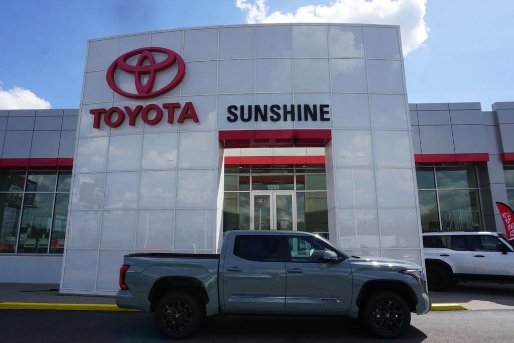 New 2026 Toyota Tundra Platinum PLATINUM CREWMAX 5.5