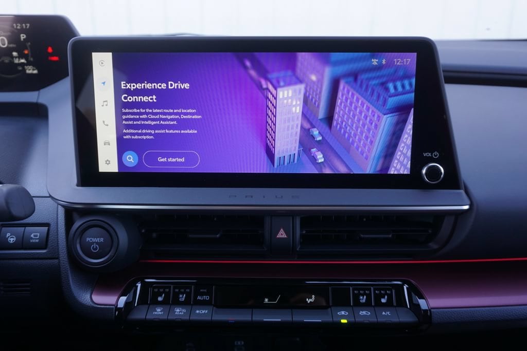 2026 Toyota Prius Plug-in Hybrid XSE Premium - Photo 13