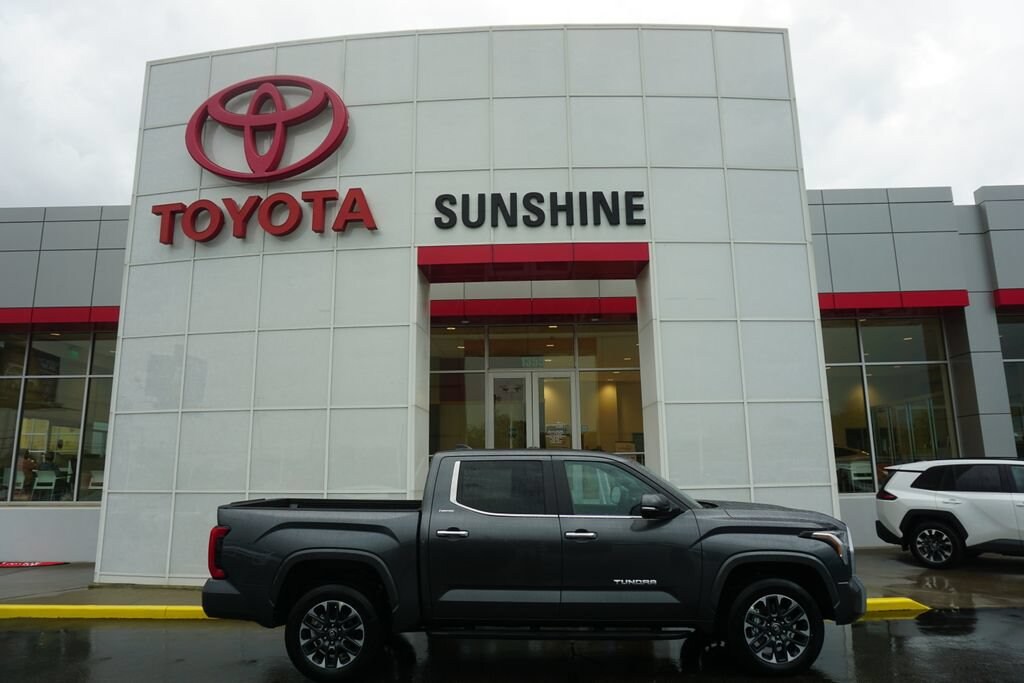 New 2026 Toyota Tundra Limited LIMITED CREWMAX 5.5