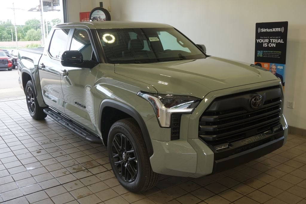 New 2026 Toyota Tundra Limited LIMITED CREWMAX 5.5