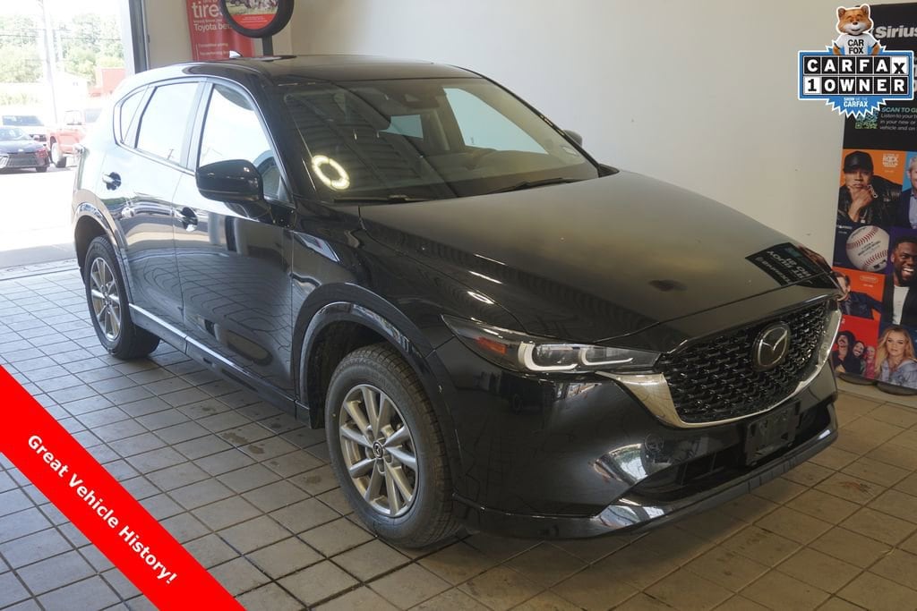 2025 Mazda CX-5 S Preferred package Auto AWD's photo