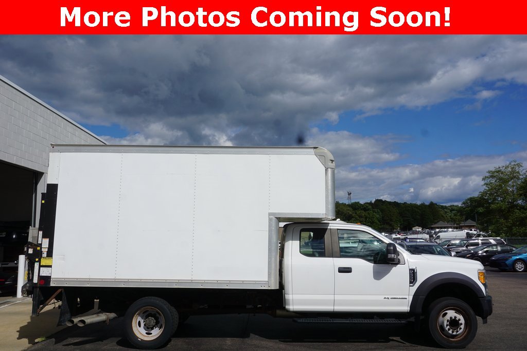 2017 Ford F-550 photo 2