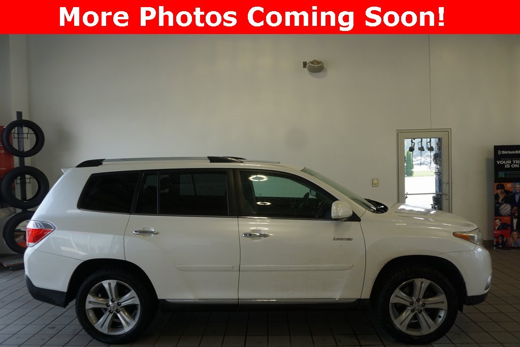 Used 2012 Toyota Highlander Limited with VIN 5TDDK3EH9CS142831 for sale in Springfield, MI
