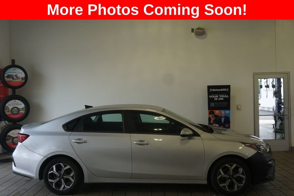 Used 2021 Kia Forte LXS with VIN 3KPF24AD8ME379839 for sale in Springfield, MI