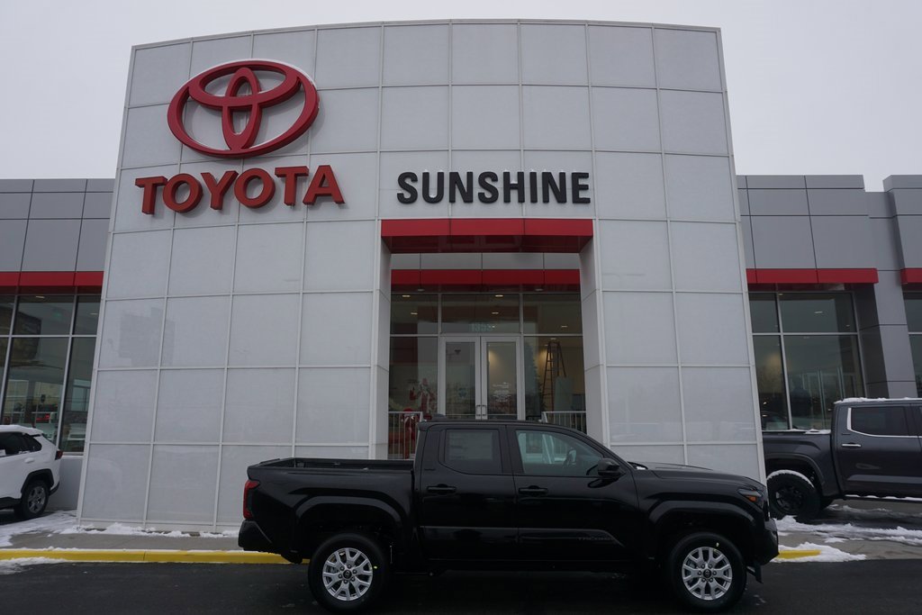 2026 Toyota Tacoma SR5's photo