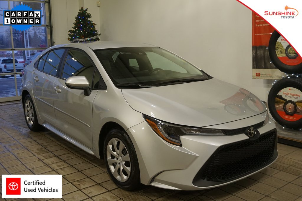 2022 Toyota Corolla LE's photo