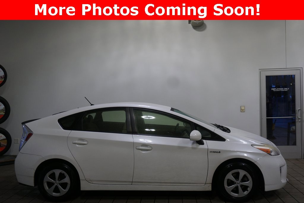 2012 Toyota Prius Two photo 2