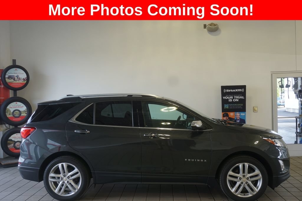Used 2018 Chevrolet Equinox Premier with VIN 2GNAXWEX4J6267280 for sale in Springfield, MI