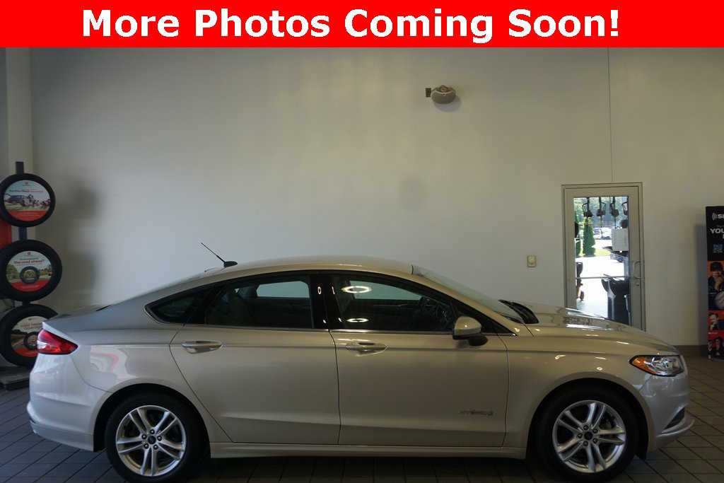 Used 2018 Ford Fusion Hybrid S with VIN 3FA6P0UU9JR100978 for sale in Springfield, MI