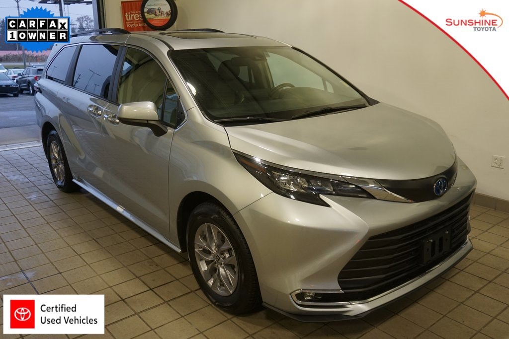 Used 2024 Toyota Sienna XLE 7 Passenger Van Passenger Van