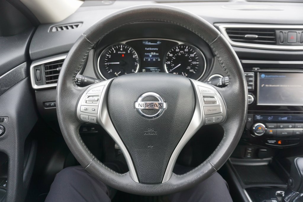 2014 Nissan Rogue SL photo 3