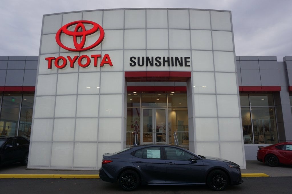 2026 Toyota Camry SE's photo