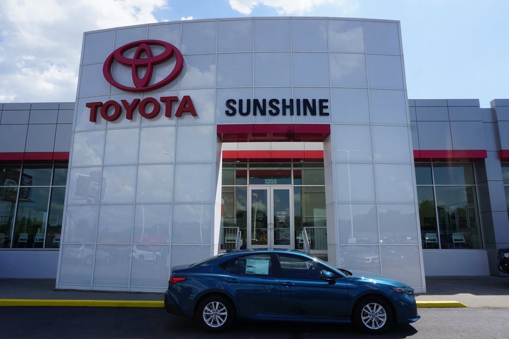 2025 Toyota Camry LE 