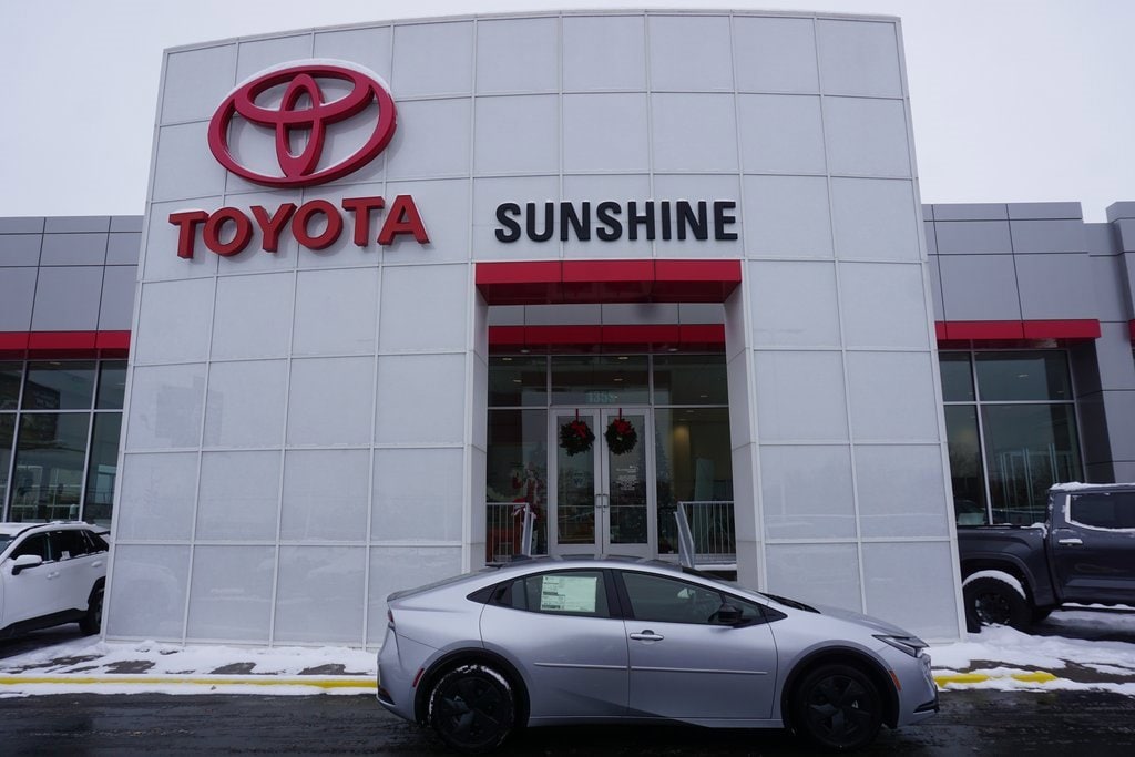 2026 Toyota Prius LE's photo