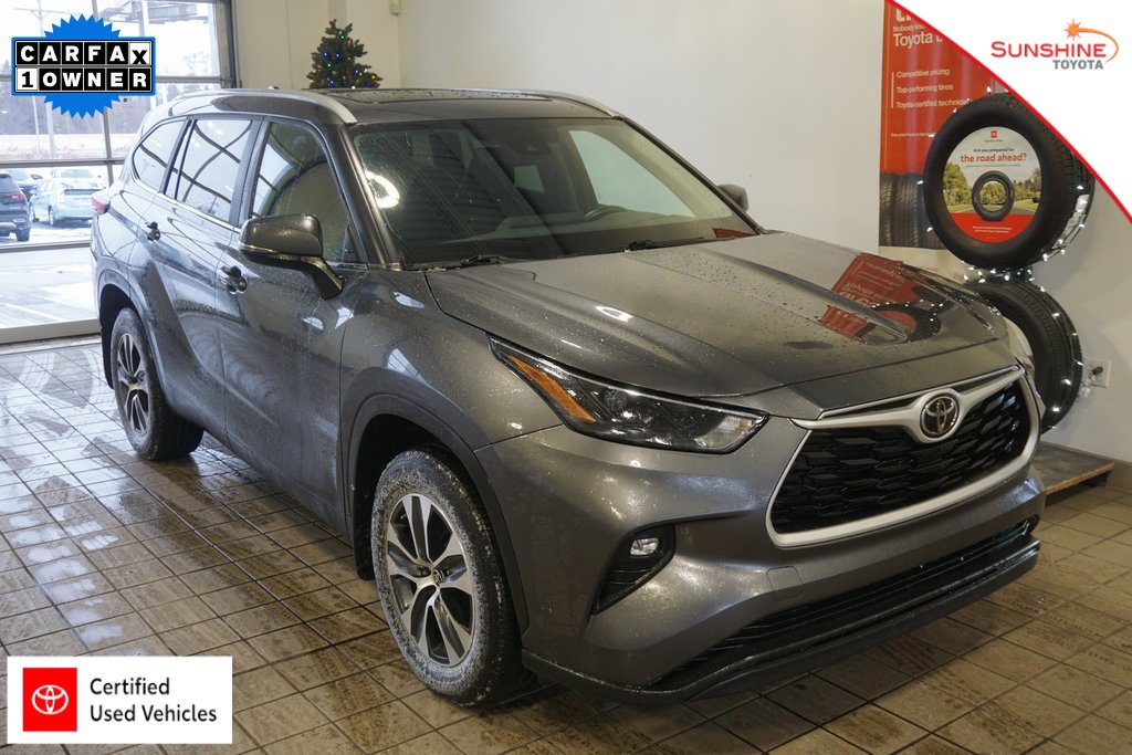 2023 Toyota Highlander XLE's photo