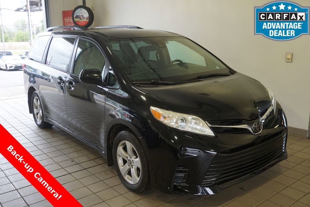 2019 Toyota Sienna LE
