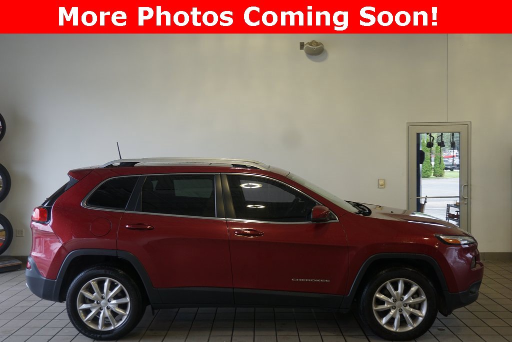 2017 Jeep Cherokee Limited photo 2