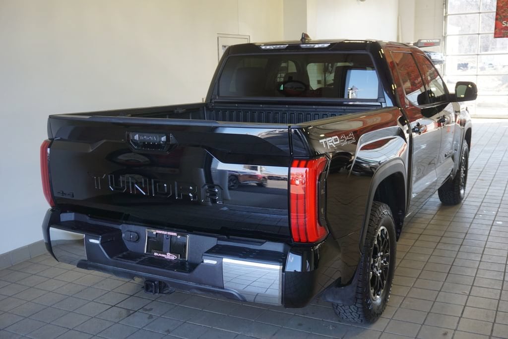 2024 Toyota Tundra SR5 - Photo 13