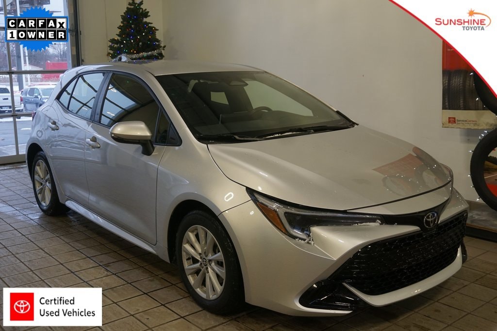 Used 2023 Toyota Corolla Hatchback SE Hatchback