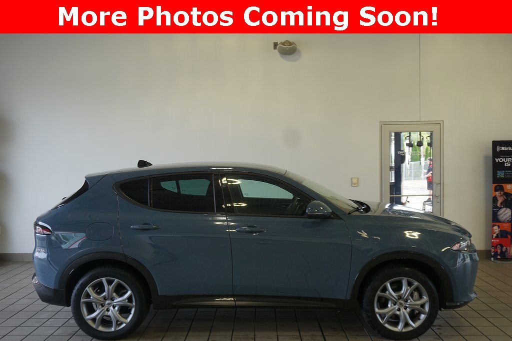 2024 Dodge Hornet R/T photo 2
