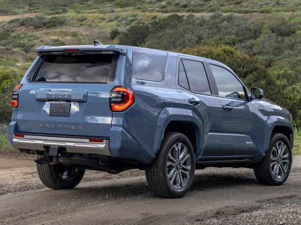 2025 Toyota 4Runner Rear Angle