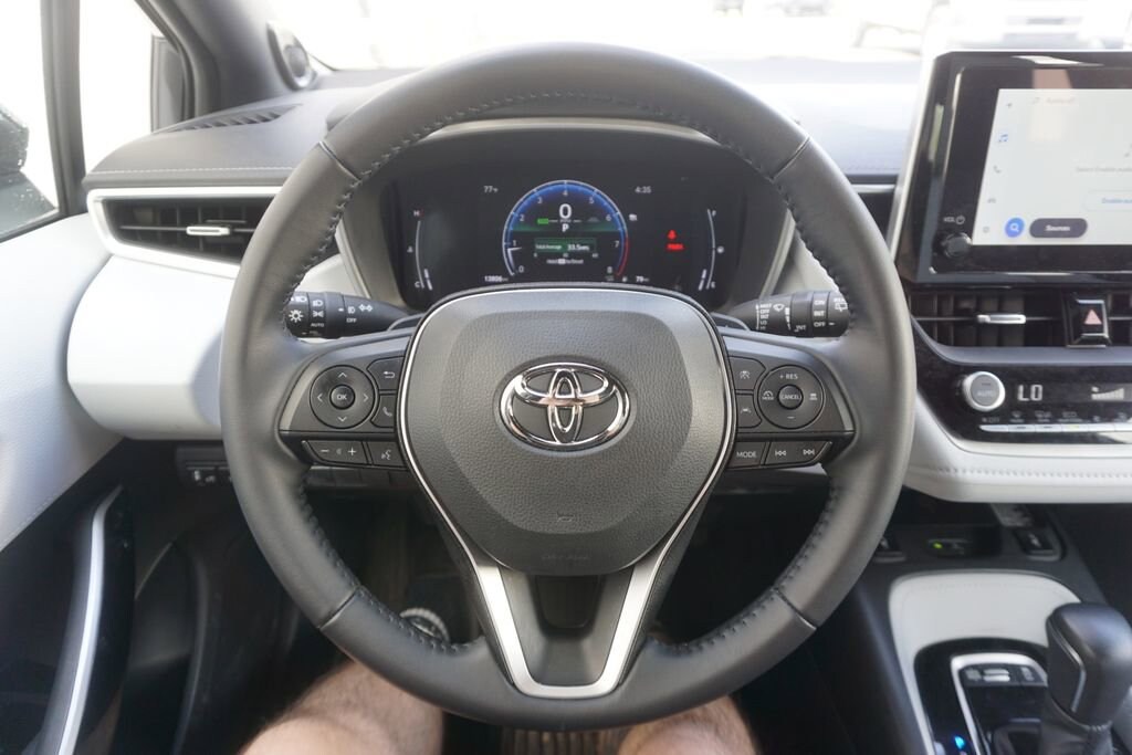 Used 2025 Toyota Corolla Hatchback XSE Hatchback