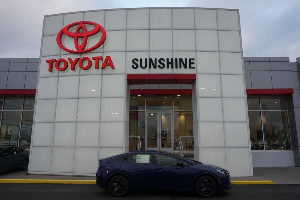 2026 Toyota Prius LE's photo