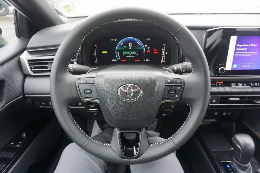 Used 2025 Toyota Camry SE Sedan